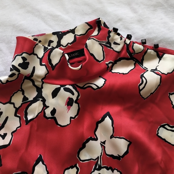 Zara red floral dress - Picture 4 of 11